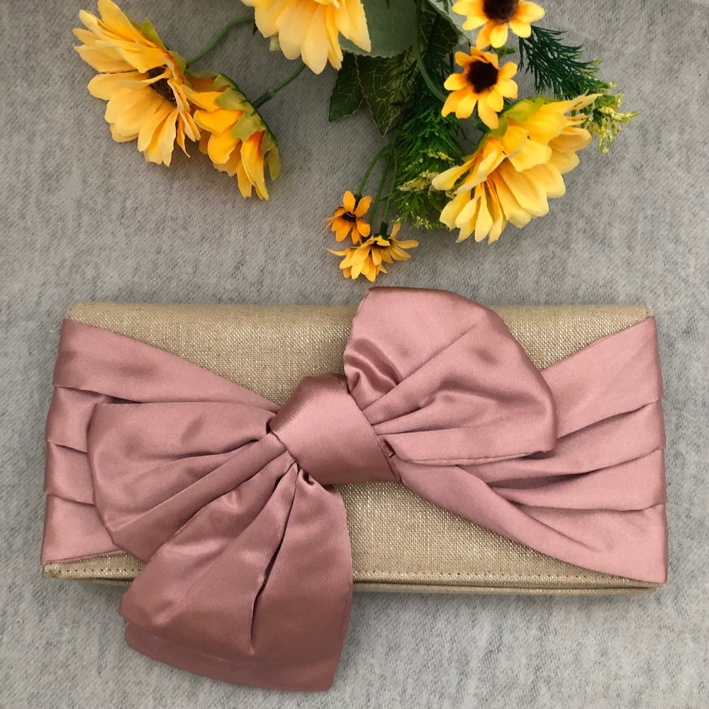 NWOT - Glistening Linen Clutch with Pink Satin Bow